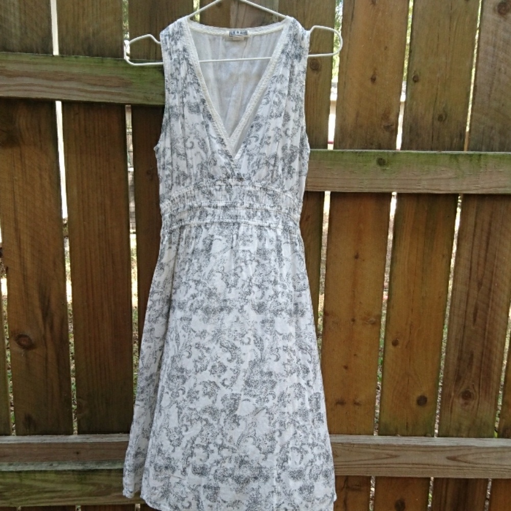 Converse V neck dress sz XS
